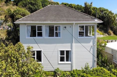 Photo of property in 73 Bassett Road, Johnsonville, Wellington, 6037