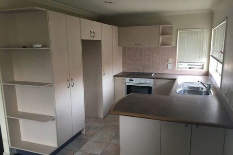 Photo of property in 2/16 Miller Road, Mangere Bridge, Auckland, 2022