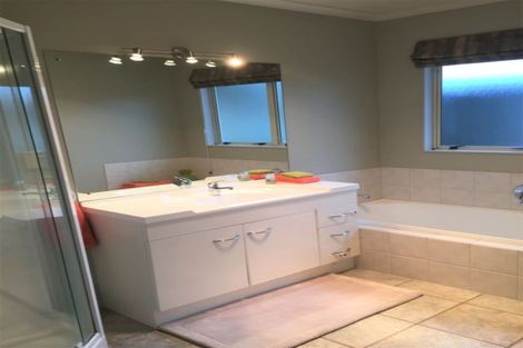 Photo of property in 22 Starlight Cove, Hobsonville, Auckland, 0618