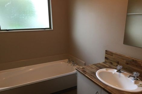 Photo of property in 25a Lyn Grove, Papamoa Beach, Papamoa, 3118