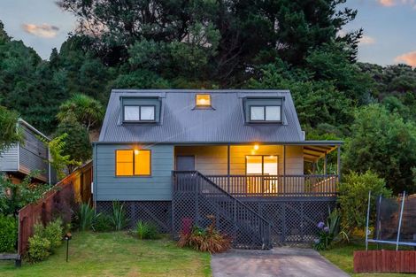 Photo of property in 63 Omapere Street, Whitby, Porirua, 5024