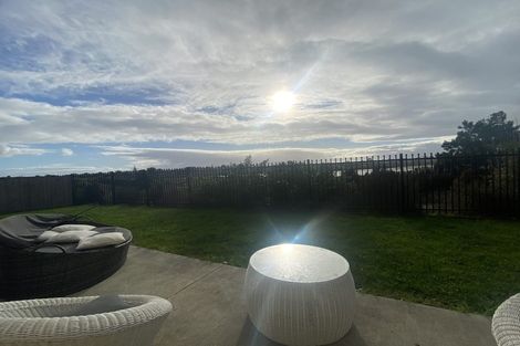 Photo of property in 9 Iwinuku Court, Wattle Downs, Auckland, 2103