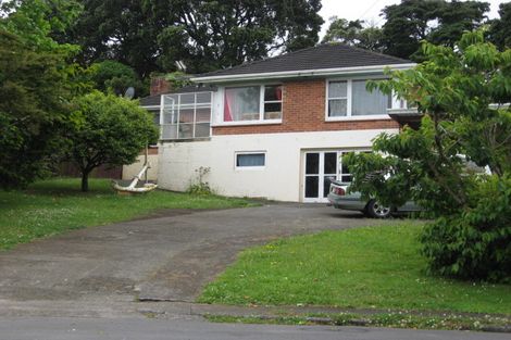 Photo of property in 18 Pikitea Road, Mangere Bridge, Auckland, 2022