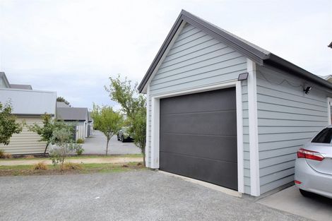 Photo of property in 75 Grove Road, Papakura, 2110