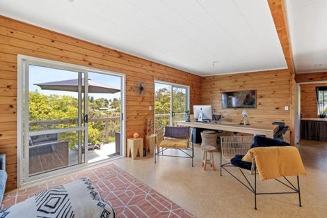 Photo of property in 11 Ash Grove Circle, Haruru, 0204