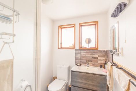 Photo of property in 95 Dunns Avenue, The Pines Beach, 7630