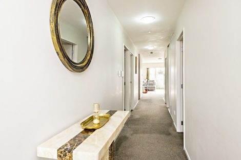Photo of property in 30 Popokatea Drive, Takanini, 2112