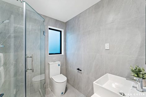 Photo of property in 14a Serjeant Street, Henderson, Auckland, 0612