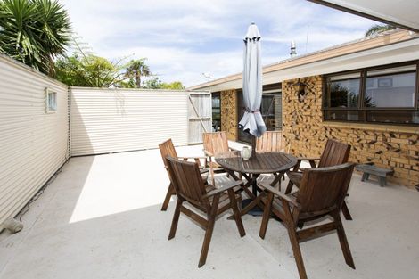 Photo of property in 242 Baylys Coast Road, Dargaville, 0377