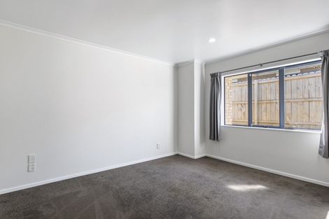 Photo of property in 18 Peninsula Road, Mangere, Auckland, 2022