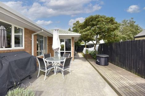 Photo of property in 60d Halswell Road, Hillmorton, Christchurch, 8025