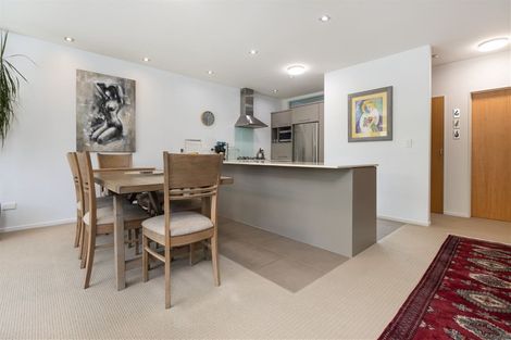 Photo of property in 4/35 Victoria Road, Mount Maunganui, 3116