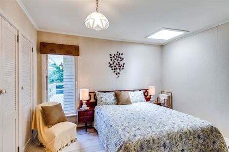 Photo of property in 57c Napier Terrace, Hospital Hill, Napier, 4110