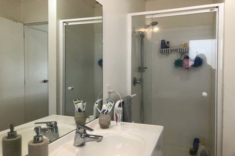 Photo of property in 73 Spinella Drive, Bayview, Auckland, 0629