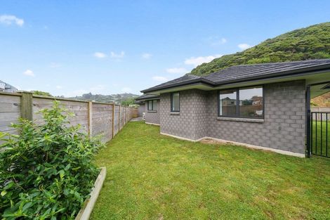 Photo of property in 9 Tradewinds Drive, Whitby, Porirua, 5024