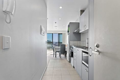 Photo of property in Royal Court Apartments, 1193unit Hinemoa Street, Rotorua, 3010