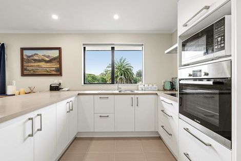 Photo of property in 241 Breezes Road, Aranui, Christchurch, 8061