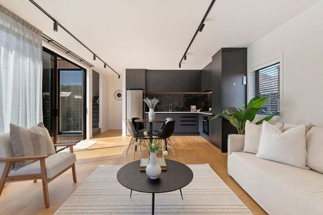 Photo of property in 5 Crossfall Lane, Jacks Point, 9371