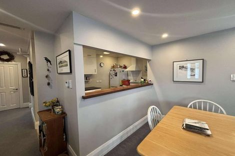 Photo of property in 424 Evans Bay Parade, Hataitai, Wellington, 6021