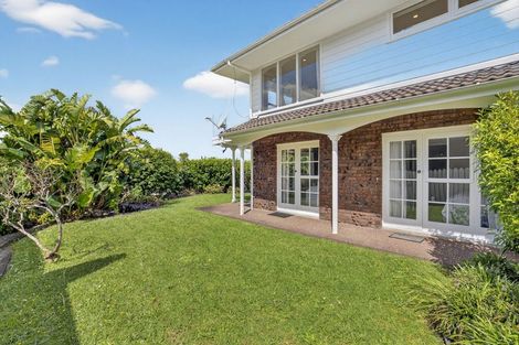 Photo of property in 2/33 Gulf View Road, Murrays Bay, Auckland, 0630
