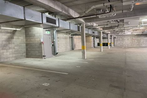 Photo of property in 4/11 Carlos Drive, Flat Bush, Auckland, 2016