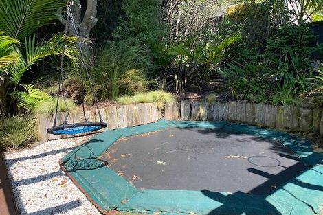 Photo of property in 61a Fairmount Road, Titirangi, Auckland, 0604