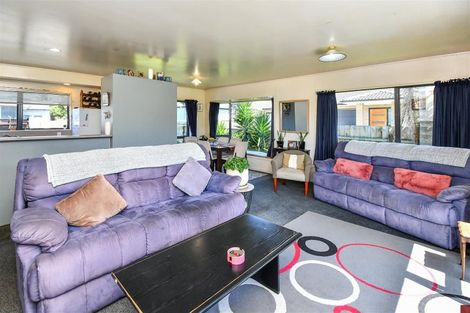 Photo of property in 42a Berwyn Avenue, Takanini, 2112