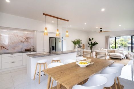 Photo of property in 19 Read Crescent, Clive, 4102