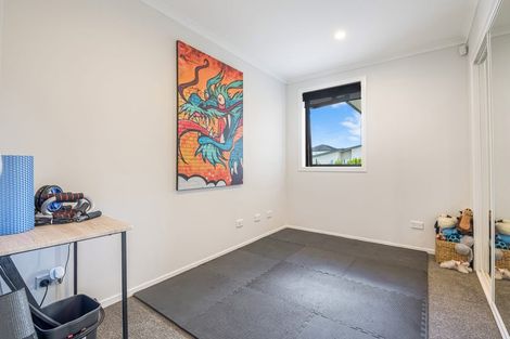 Photo of property in 8 Remana Crescent, Huapai, Kumeu, 0810