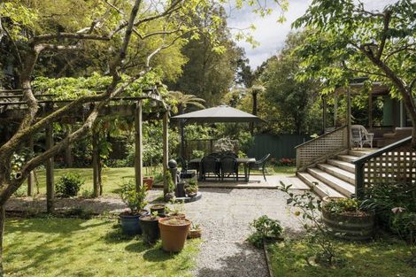 Photo of property in 39a Chatsworth Road, Silverstream, Upper Hutt, 5019