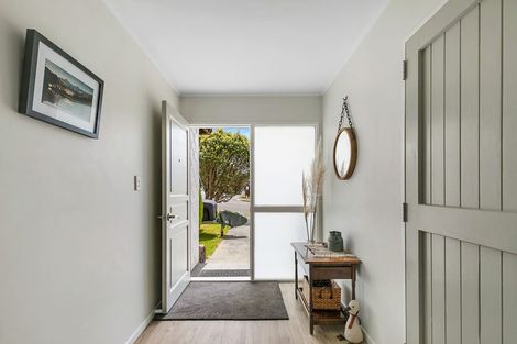 Photo of property in 4 Latitude Close, Whitby, Porirua, 5024