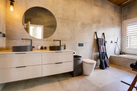 Photo of property in 120 Robert Hastie Drive, Mangawhai, 0573