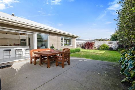 Photo of property in 92 Smart Road, Glen Avon, New Plymouth, 4312