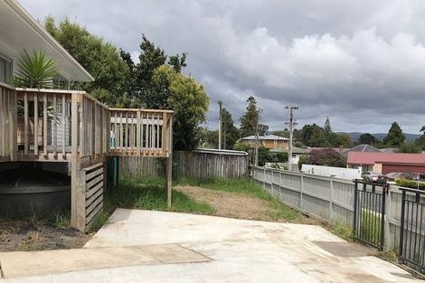 Photo of property in 17 Preston Avenue, Henderson, Auckland, 0610