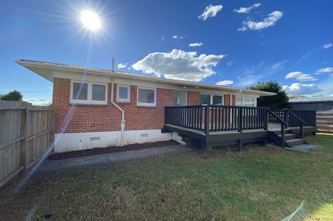 Photo of property in 30 Clayton Road, Manurewa, Auckland, 2102