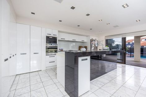 Photo of property in 1420 Whangaparaoa Road, Army Bay, Whangaparaoa, 0930