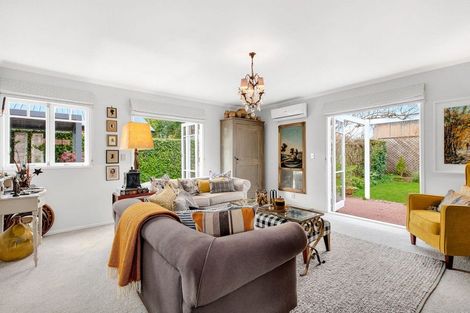 Photo of property in 25 Hall Street, Cambridge, 3434