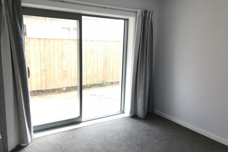 Photo of property in 2/121 Rongotai Road, Kilbirnie, Wellington, 6022