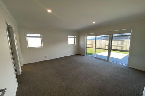 Photo of property in 28 Sabre Street, Papamoa Beach, Papamoa, 3118