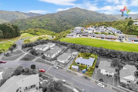 Photo of property in 64 Oakleigh Street, Maungaraki, Lower Hutt, 5010