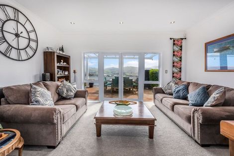 Photo of property in 9 Ships Cove, Whitby, Porirua, 5024