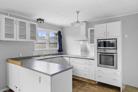Photo of property in 4 Parenga Street, Wainuiomata, Lower Hutt, 5014
