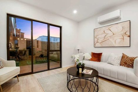 Photo of property in 3/6 Kereru Street, Henderson, Auckland, 0612