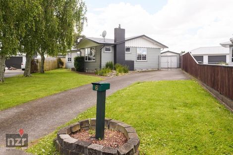 Photo of property in 6 Oban Place, Awapuni, Palmerston North, 4412