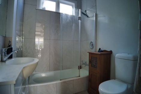 Photo of property in 60 Pembroke Road, Northland, Wellington, 6012