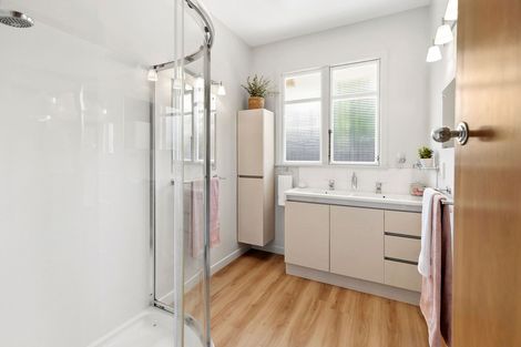 Photo of property in 102 Sunderland Street, Clyde, 9330