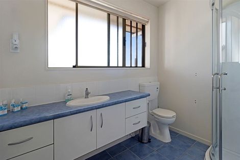 Photo of property in 11 Northridge Terrace, Massey, Auckland, 0614