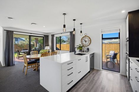 Photo of property in 16 Thomas Way, Brightwater, 7022