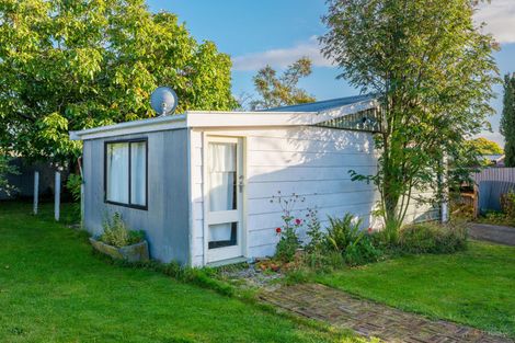 Photo of property in 30 Rhodes Street, Waimate, 7924