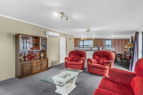Photo of property in 6 Porritt Place, Waipukurau, 4200
